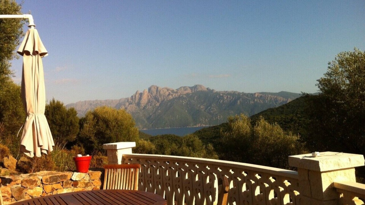 Osani House | Typical Corsican property, 3 bedrooms sleeps 6, view of the Gulf of Porto