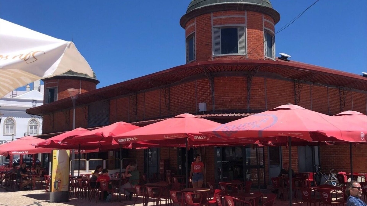 Olhao House | TYPICAL MORADIA in OLHAO with ROOFTOP 5 minutes from the historic center