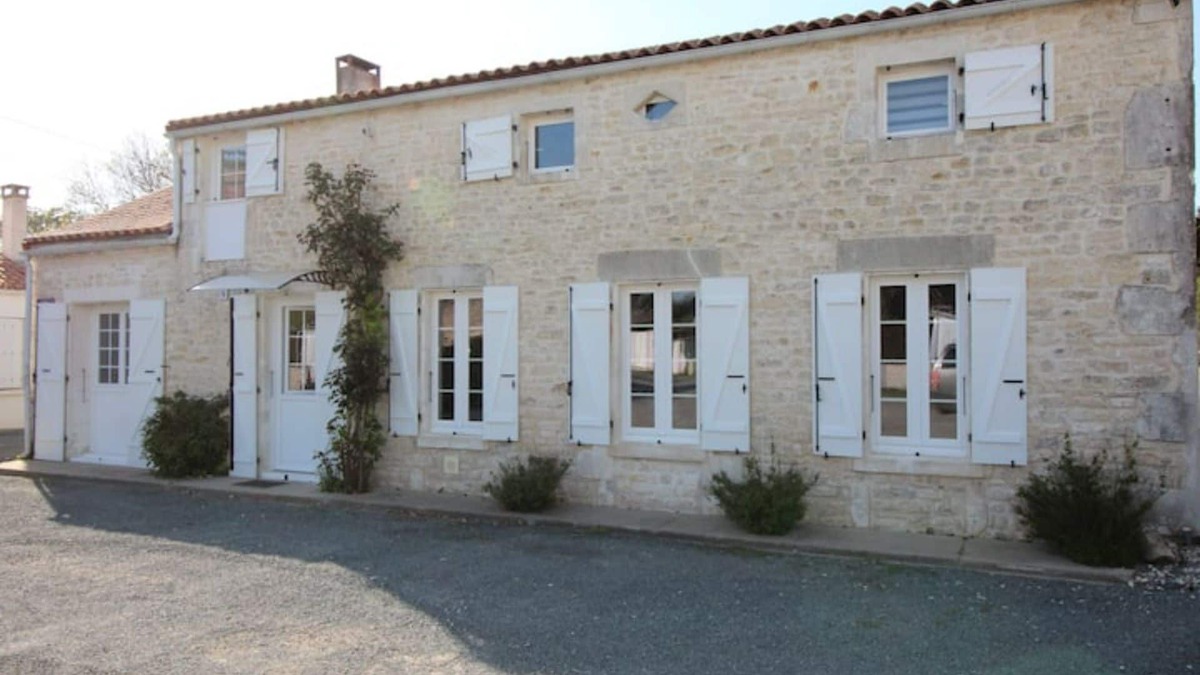 L'Echardiere House | Typical Olive House 5 minutes from the beach