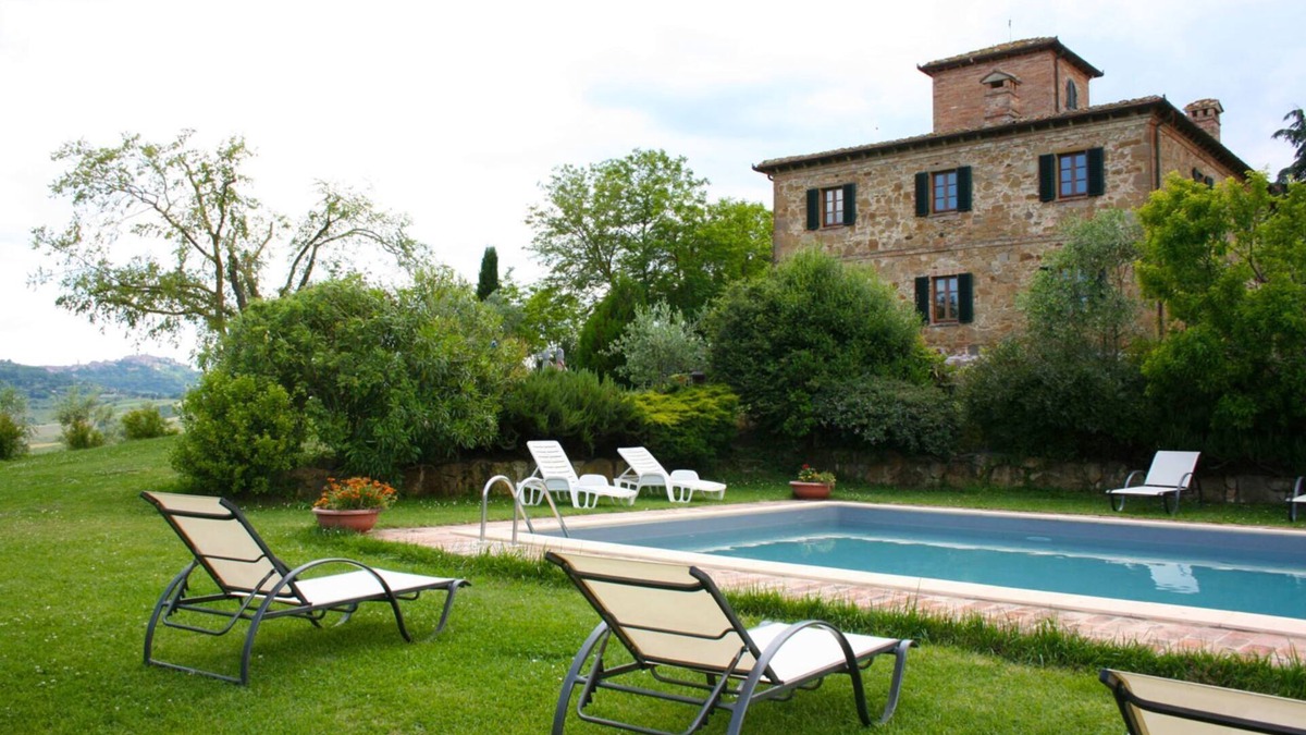 Montepulciano Villa | Typical villa with private pool in a panoramic position in southern Tuscany, a few kilometres from t