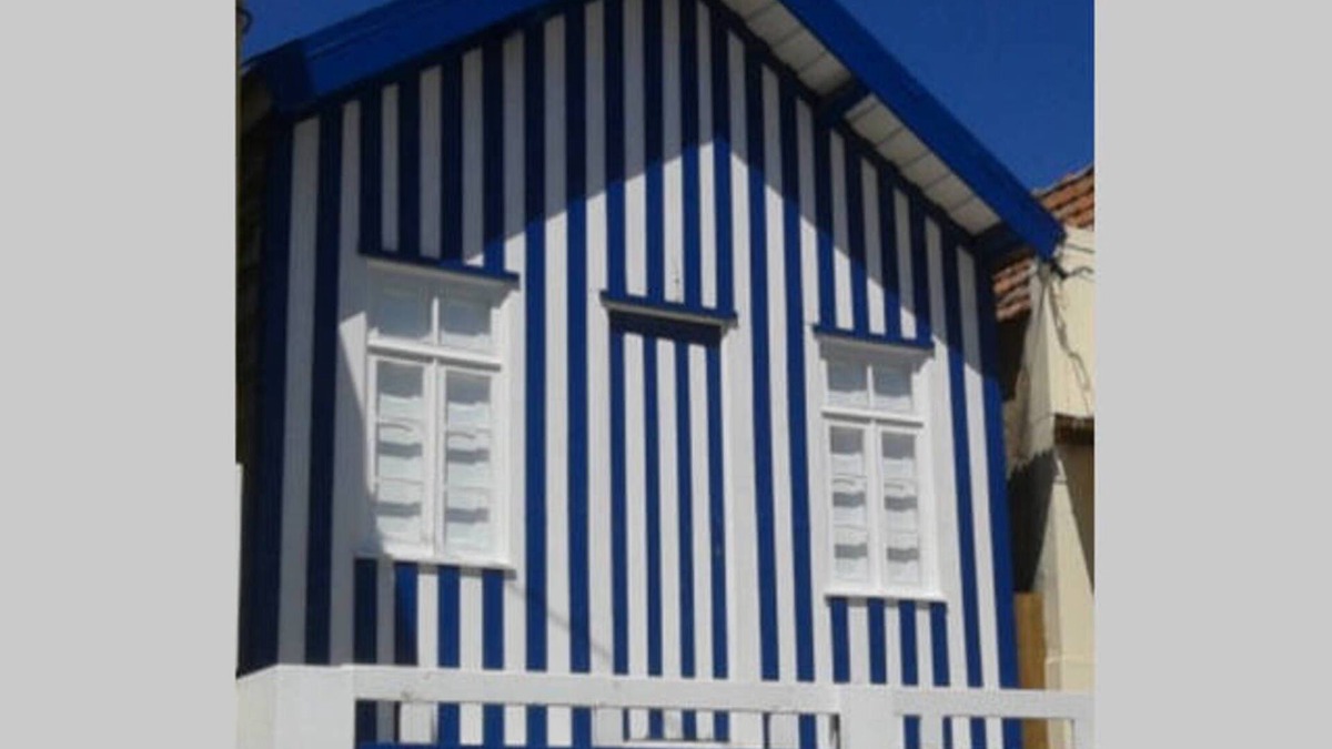 Costa Nova do Prado House | typical wood haystack