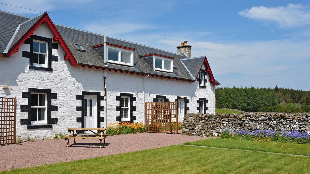 Hawick Cottage | UK35715 - South Cottage