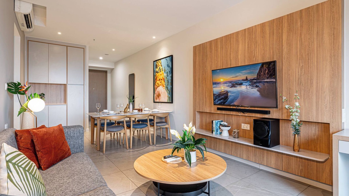 District 4 Apartment | Ultimate 3BR Retreat | Prime D1 Location | 5⭐ Amenities