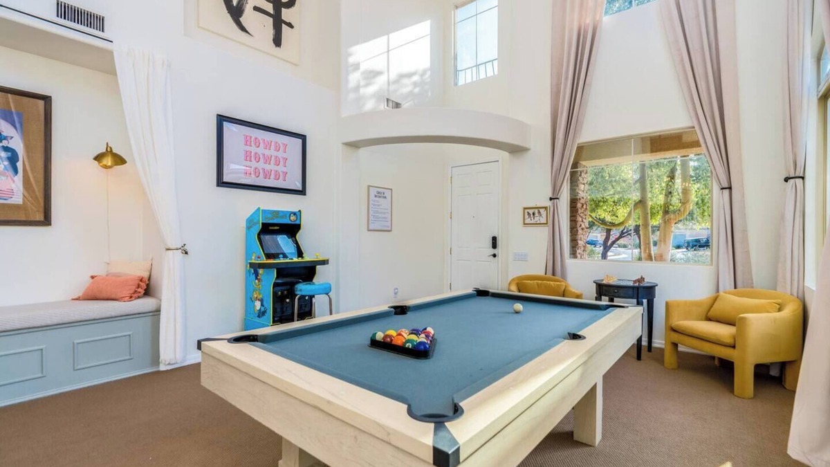 Rancho Vistoso House | Ultimate Desert Oasis w Pool, Cinema, Games, Tub!