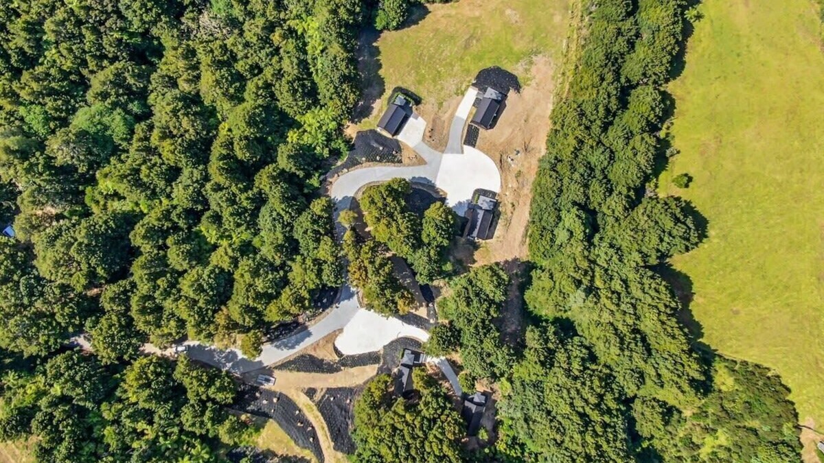 Mangawhai Villa | Ultimate Retreat: Lux Villa w/Stunning Views