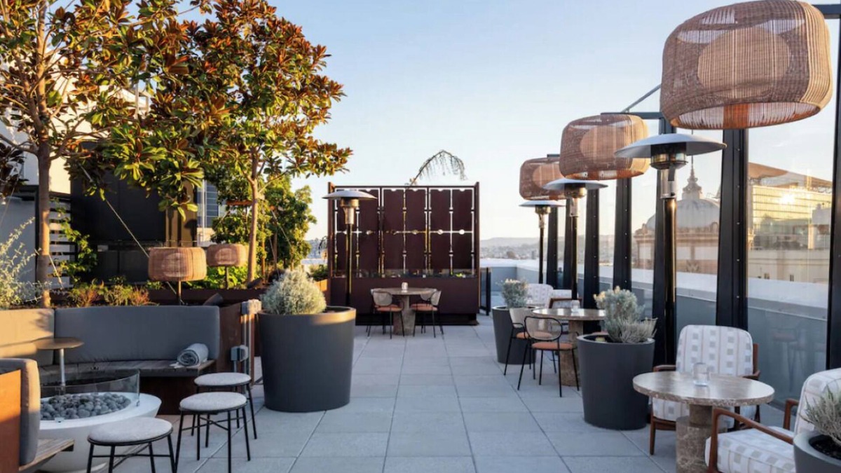 Tenderloin Hotel | Ultimate SF Getaway! 2 Rooms w/Curated Local Art & Comfort