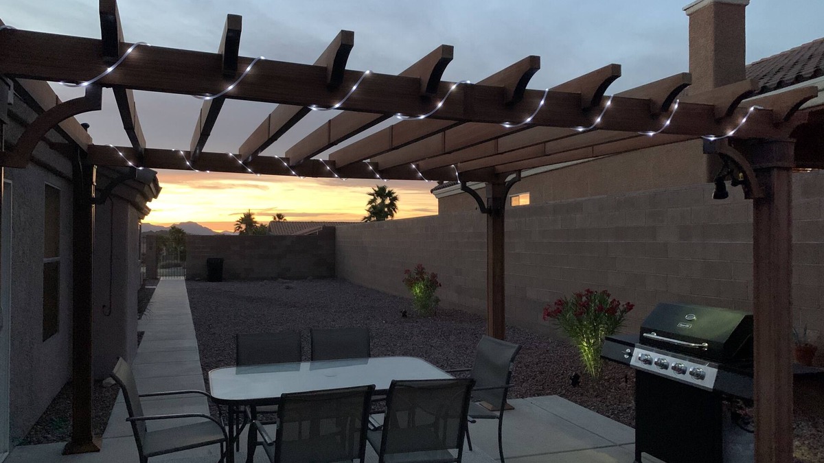 Sunridge Estates House | Ultimate Sunridge Estates Large Family Getaway! 6 Minutes to Lake Mohave!