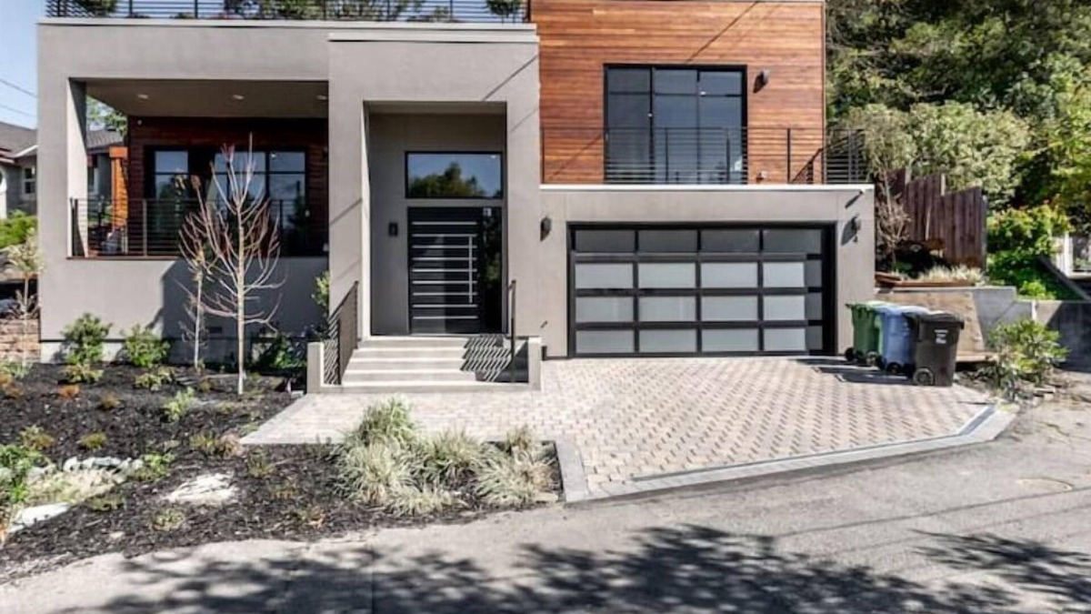 Lafayette House | ULTRA LUXE Lafayette Modern House Brand NEW