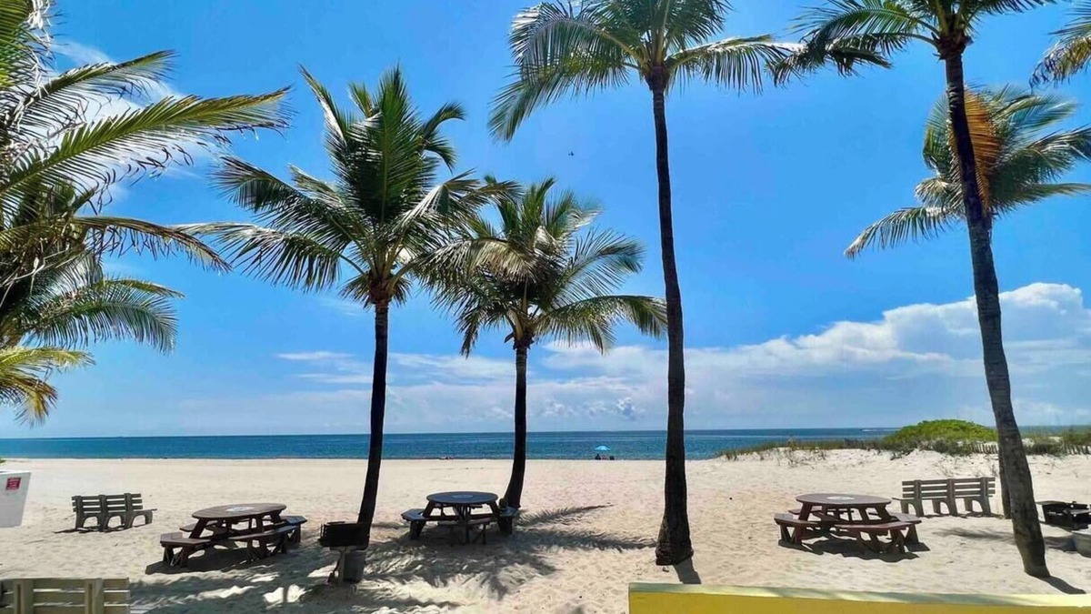 Terra Mar Island Estates House | ULTRA LUXE Private Island & Beach,100ft Waterfront, 6 Seat GC,Heated Pool & SPA