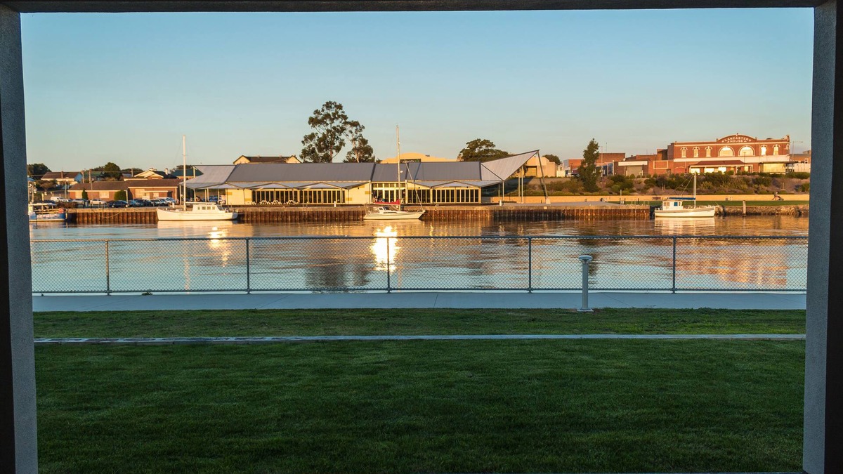 Ulverstone Apartment | Ulverstone Waterfront Apartments