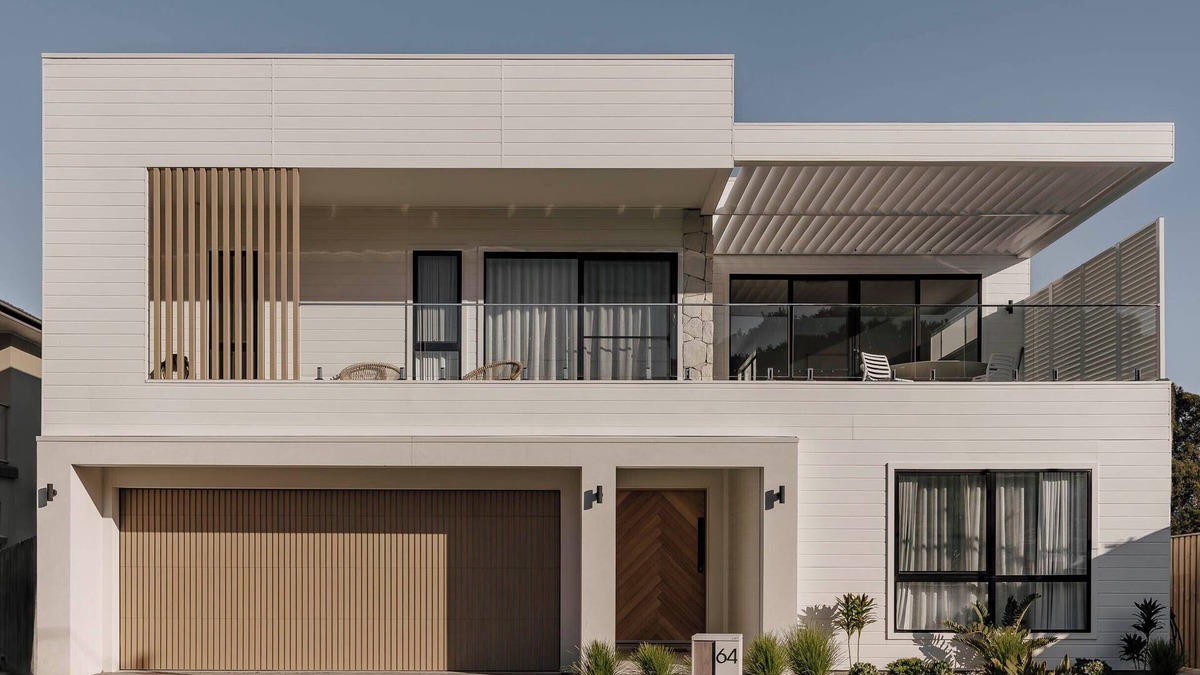 Werri Beach House | Uma on Werri, Gerringong - Heated pool/spa, beachfront, luxury, aircon, playroom