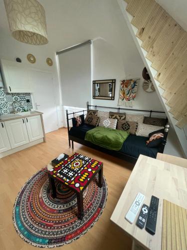Sainte-Therese-Demi-Lune Apartment | Un cocon au Presbytère avec place de parking voiture gratuite