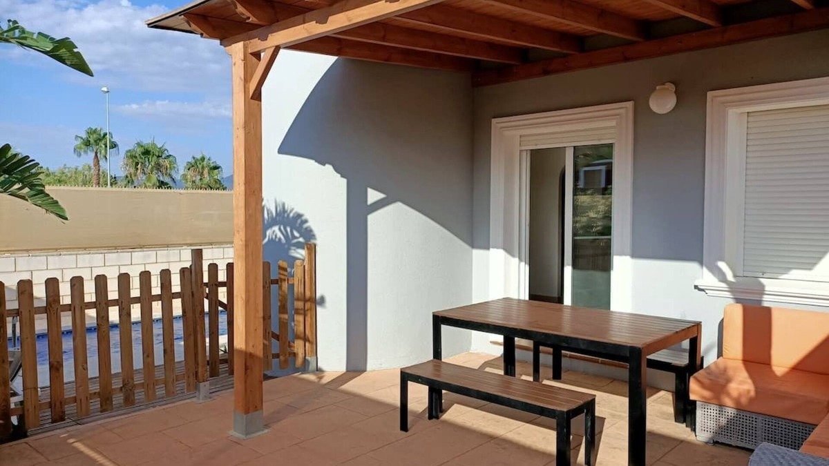 Oliva House | Una casita con piscina privada