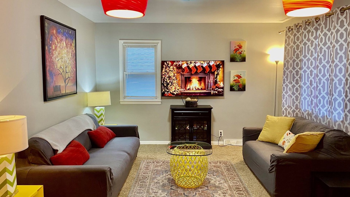 Benson House | ❤️ Unbeatable group travel retreat ❤️