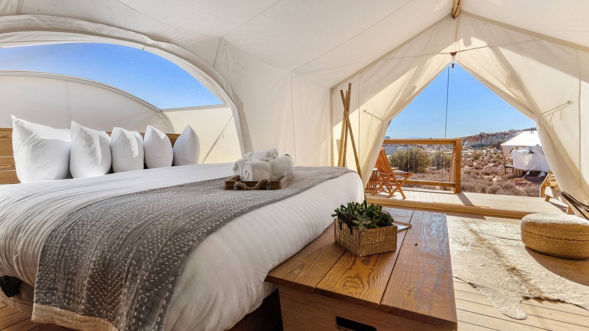 Big Water Hotel | Under Canvas Lake Powell Grand Staircase