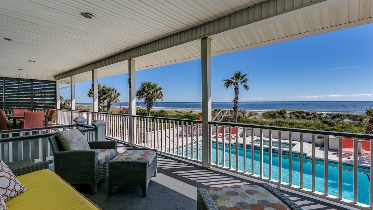Golden Mile House | "Under The Sea" Oceanfront w/Huge Pool & Hot Tub, by Luxury Beach Rentals
