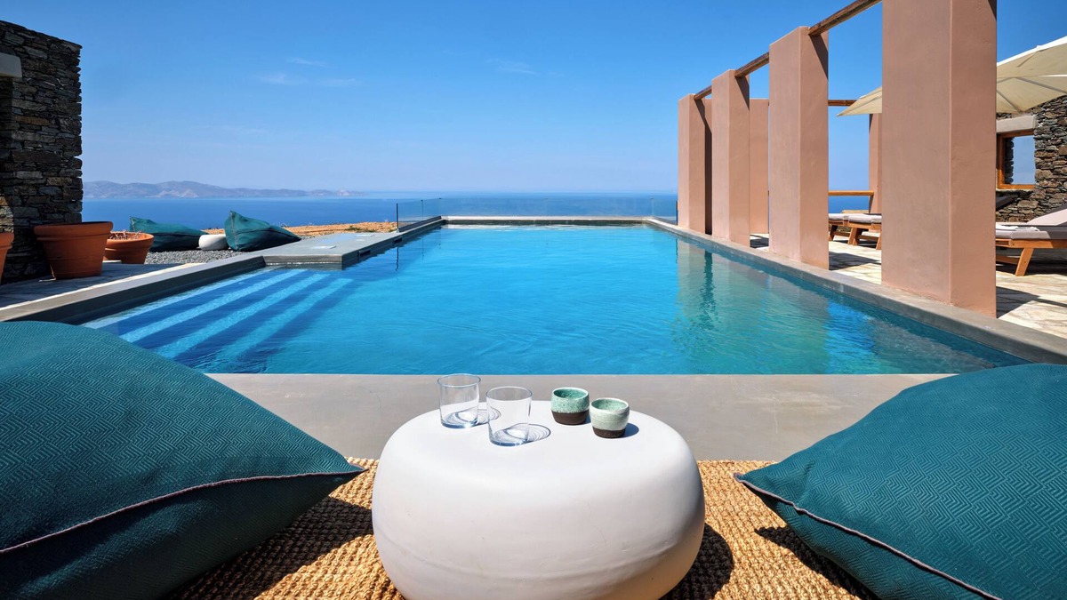 Exomvourgo Hotel | Under the Sun Cycladic Village