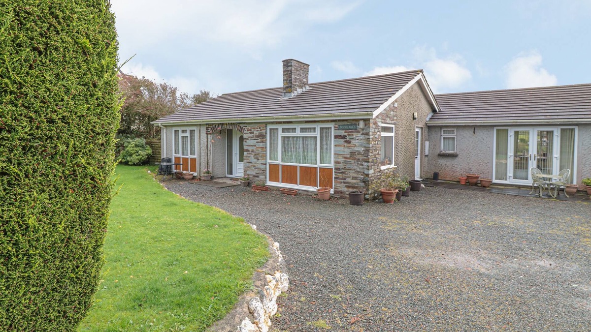 Saint Gennys House | UNDERLANES, pet friendly in Boscastle