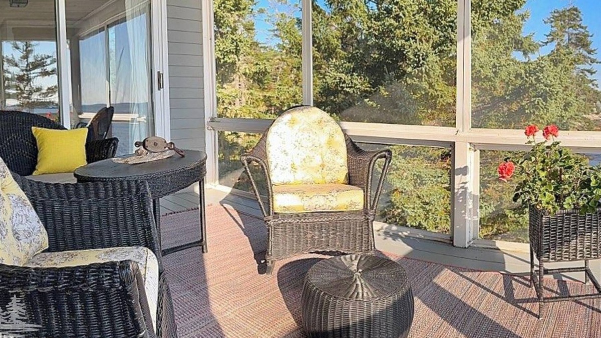 Newagen House | Unforgettable Oceanfront: Panoramic Ocean Views Await at Ledgemere Cottage