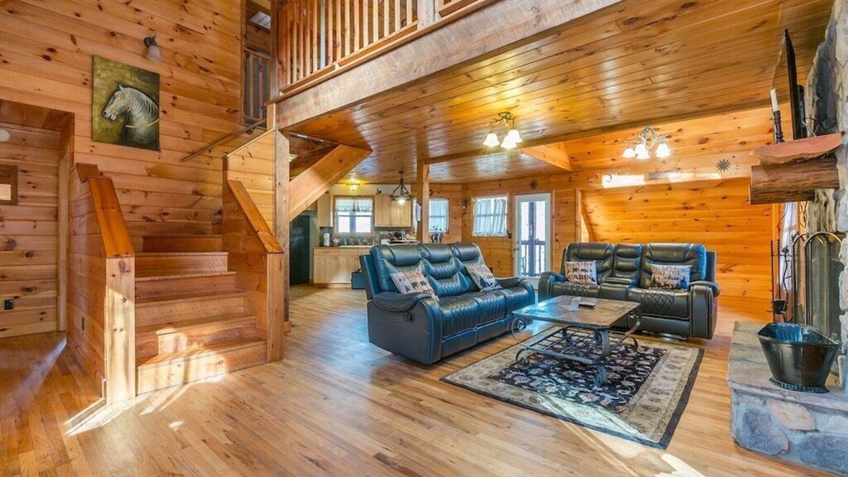 Helen Cabin | Unforgettable | Pet Friendly | Hot Tub | Private Porches | Fire Pit | Pool Table