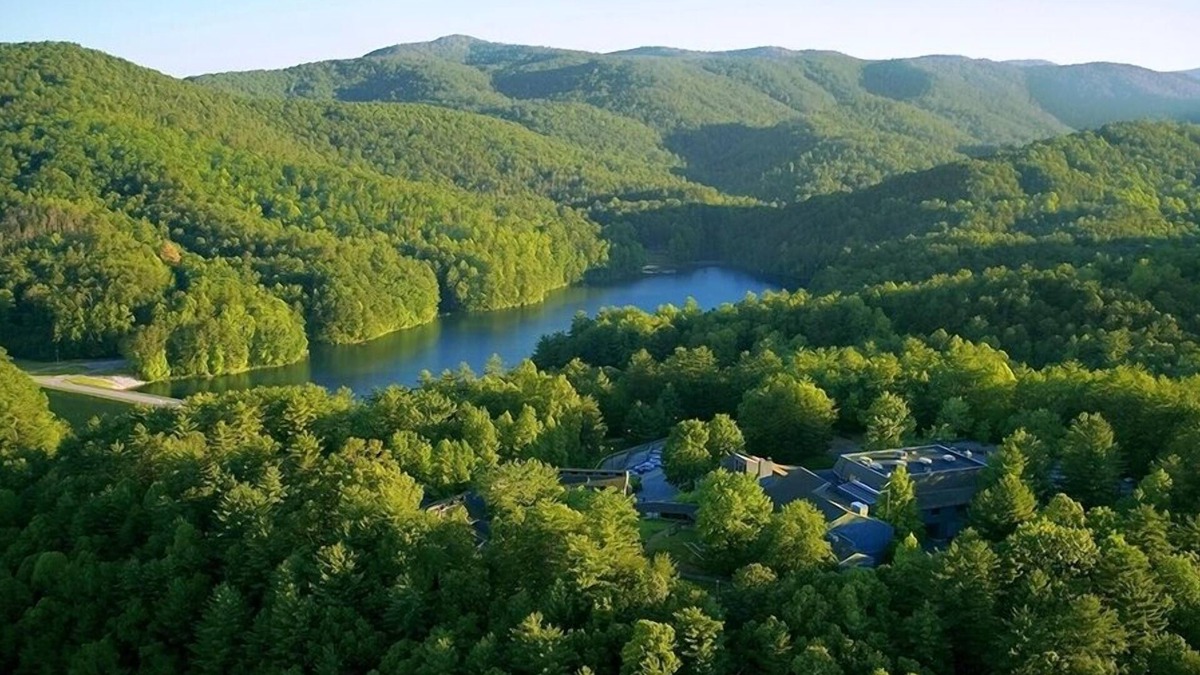 Tanglewood Cabin | Unicoi State Park & Lodge