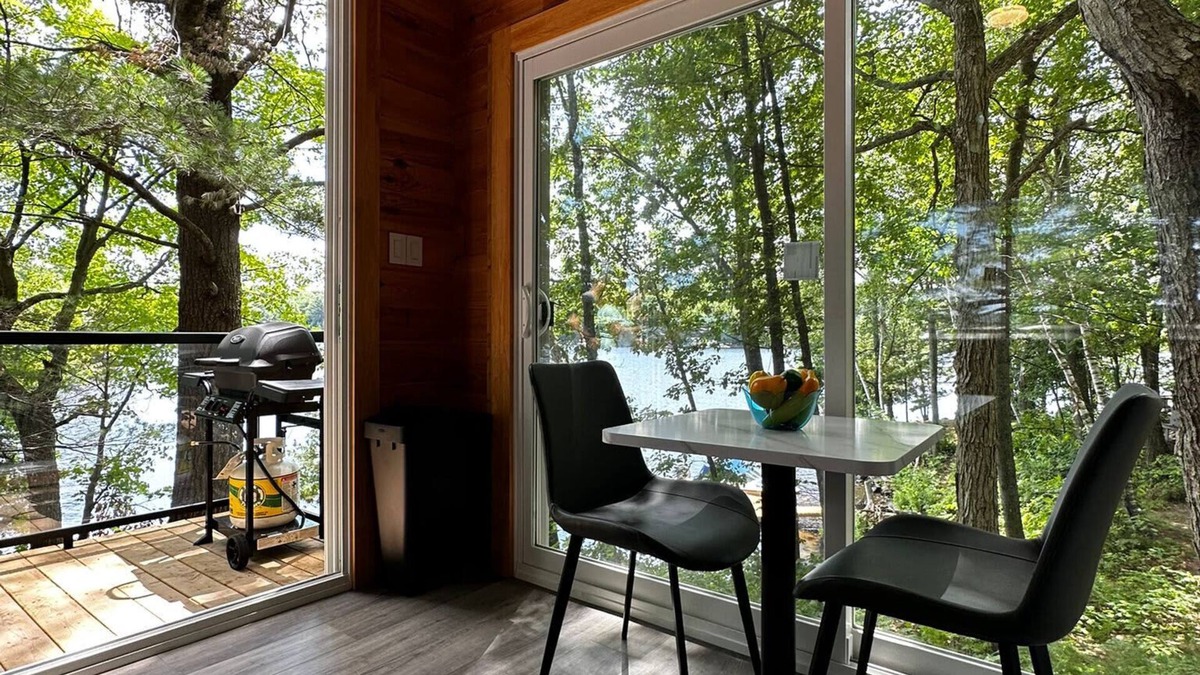 Parry Sound House | Unique 1-Bedroom Eco Log Cabin in Parry Sound #101