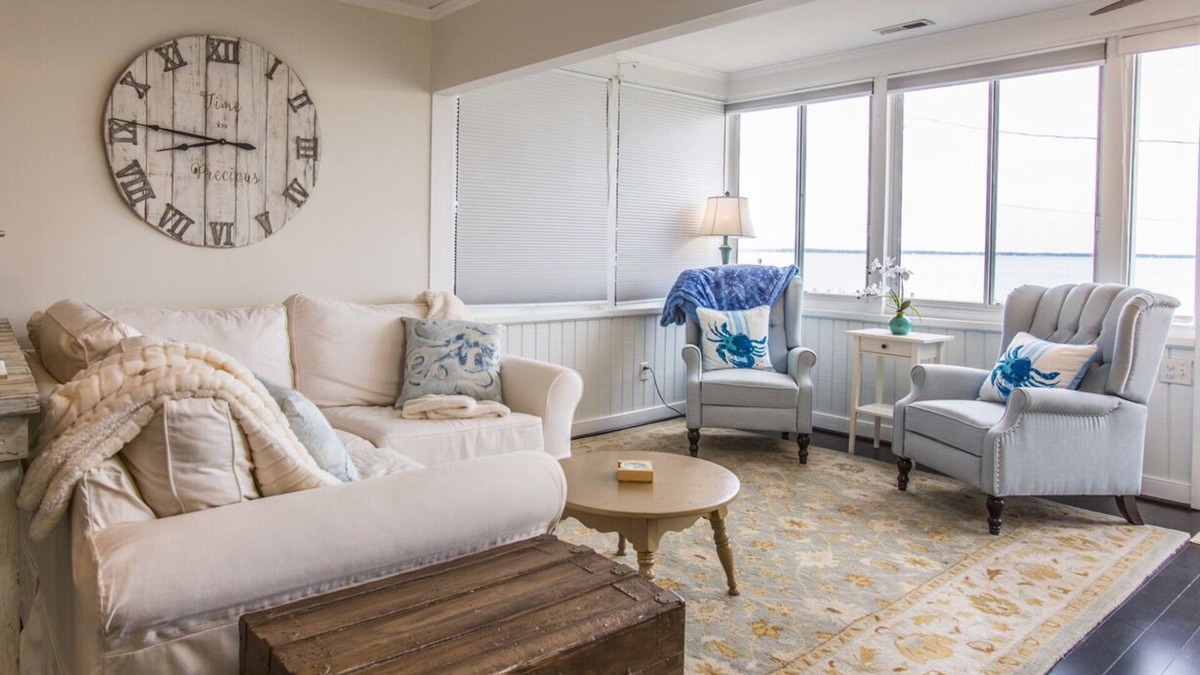 Deltaville Cottage | Unique 2-bedroom waterfront cottage