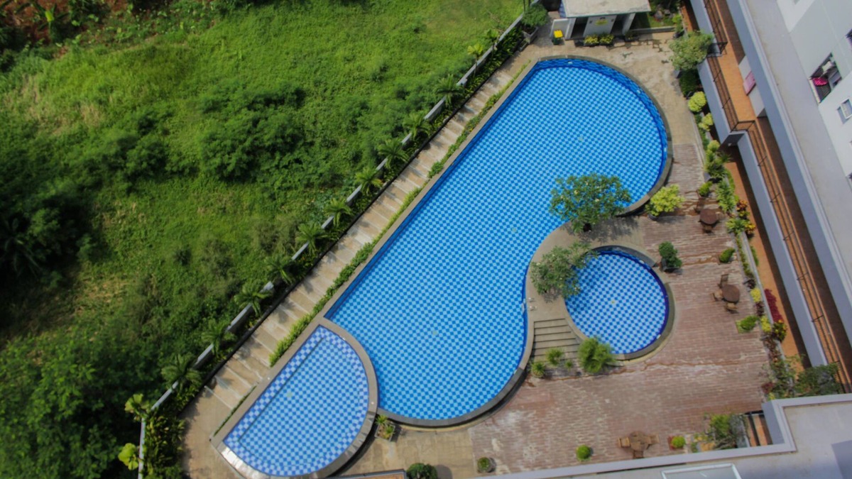 Sidoarjo Apartment | Unique and Fresh 2BR Parkland Avenue Apartment