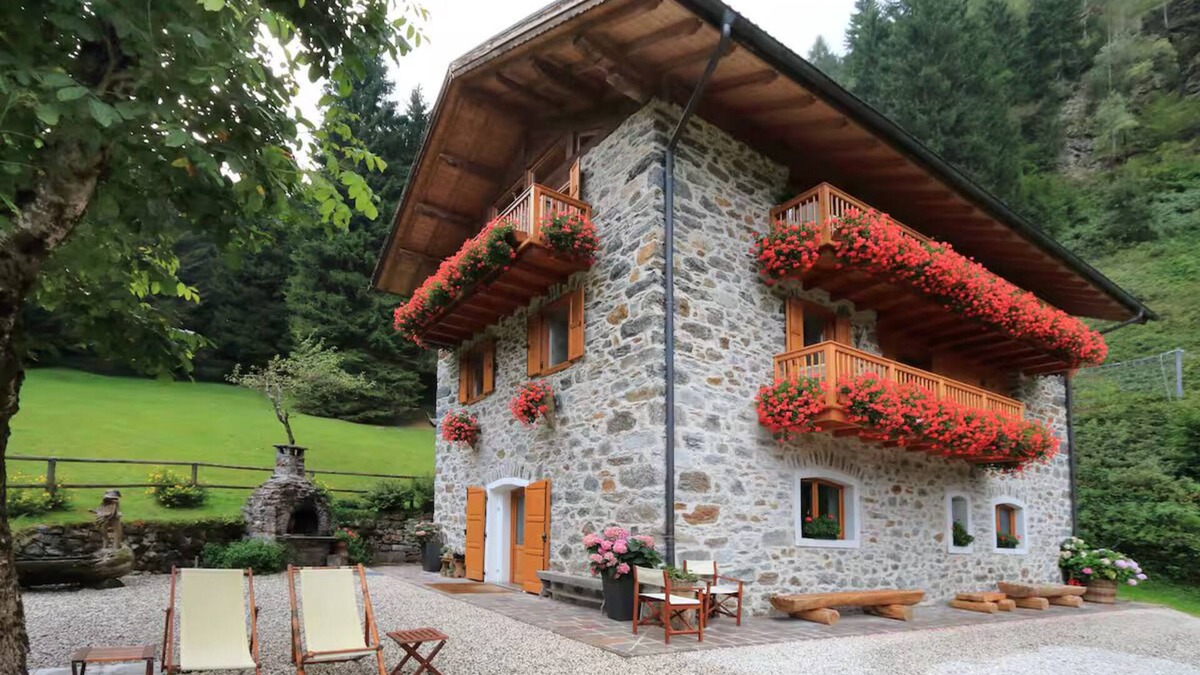 Canal San Bovo Ski Chalet | Unique chalet in the green Trentino, with sauna and private forest, ideal for relaxation.
