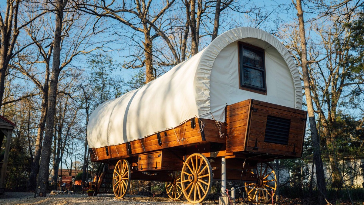 Mountain Home RV Rental | Unique Experience, Heat & A/C, Full Bath, well stocked, near everything