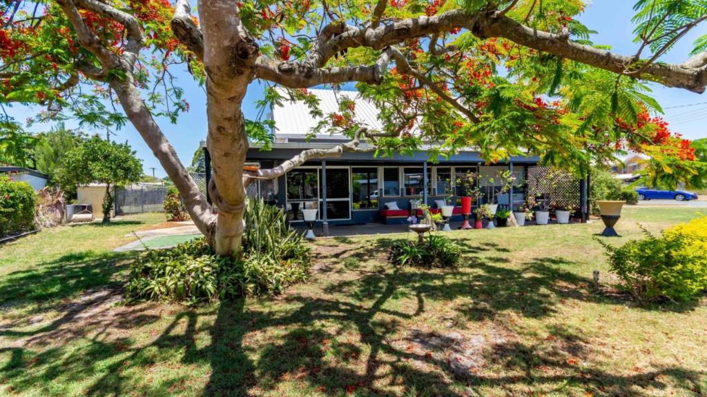 Bongaree House | Unique Getaway 300m To Bribie Foreshore, Bongaree