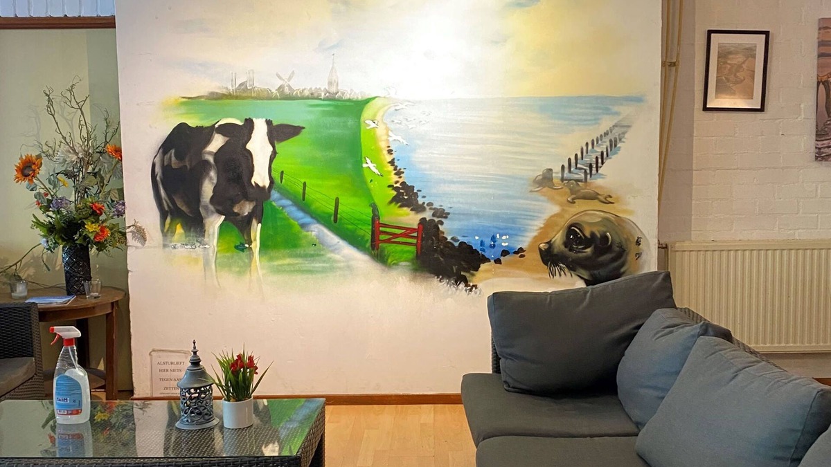 Holwerd House | Unique group accommodation on the mud apartments