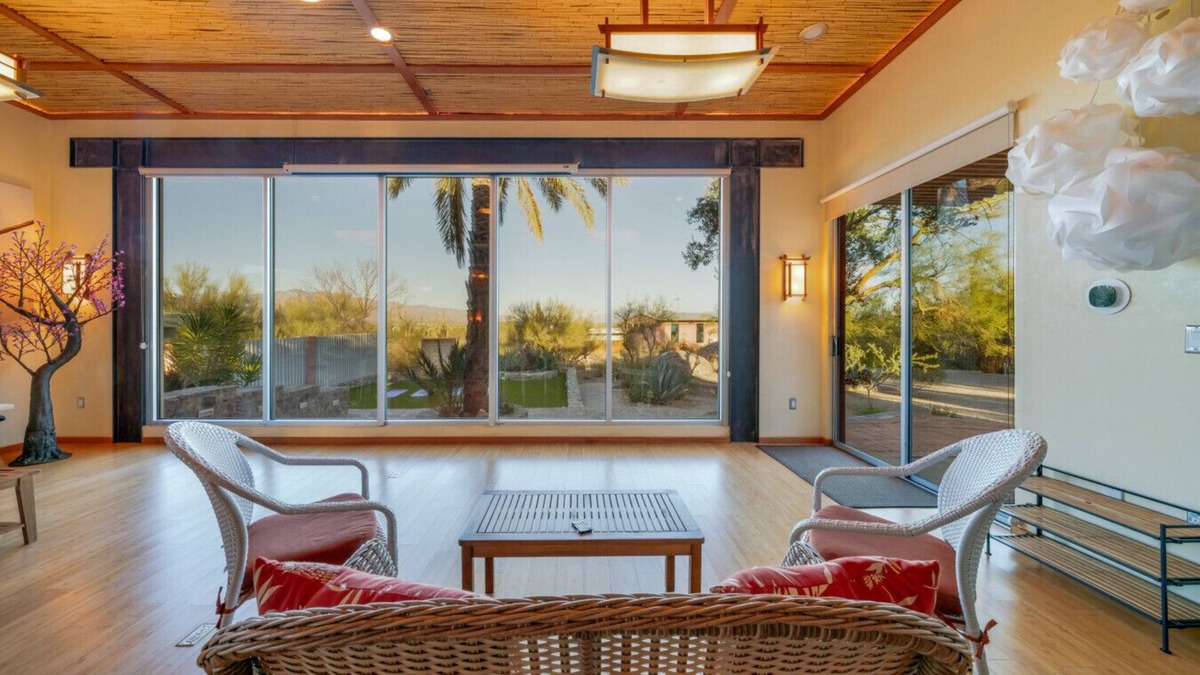 Tucson House | Unique Home/5 BR 2 BA/Yoga/Private/4 Acres