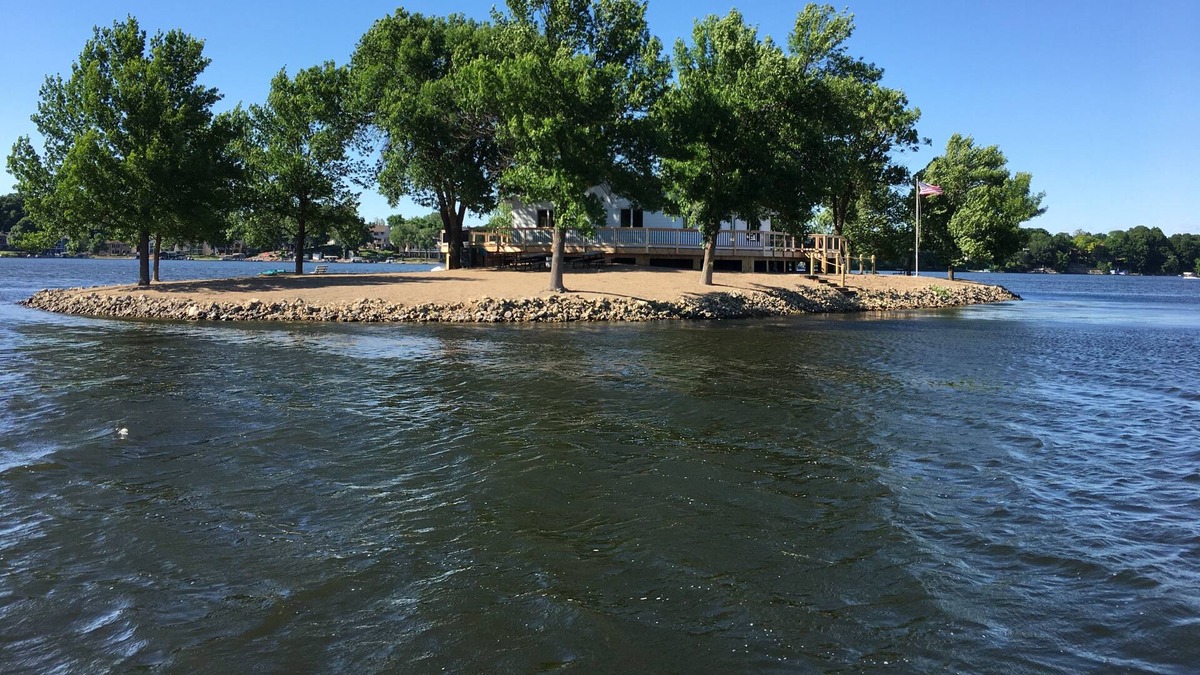 Prior Lake House | Unique Island Getaway On Prior Lake!