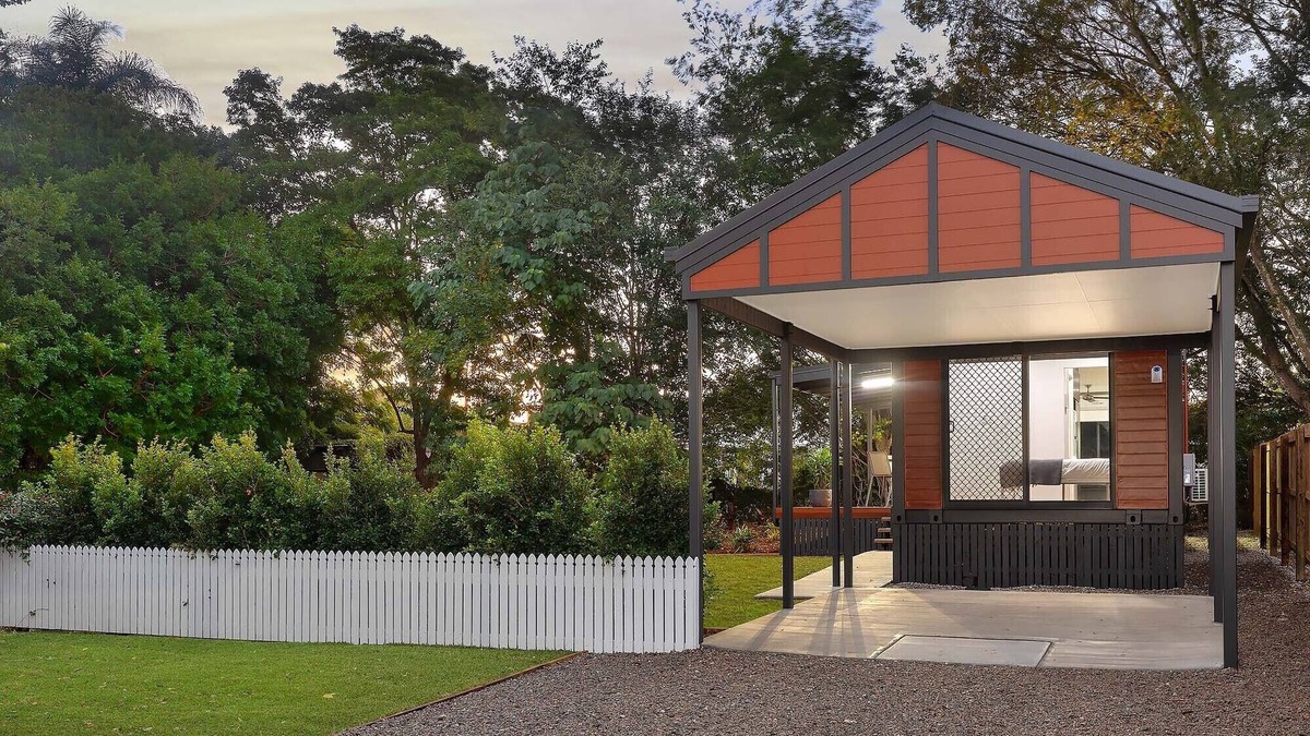 Ipswich House | Unique Leafy Tiny House /Granny Flat