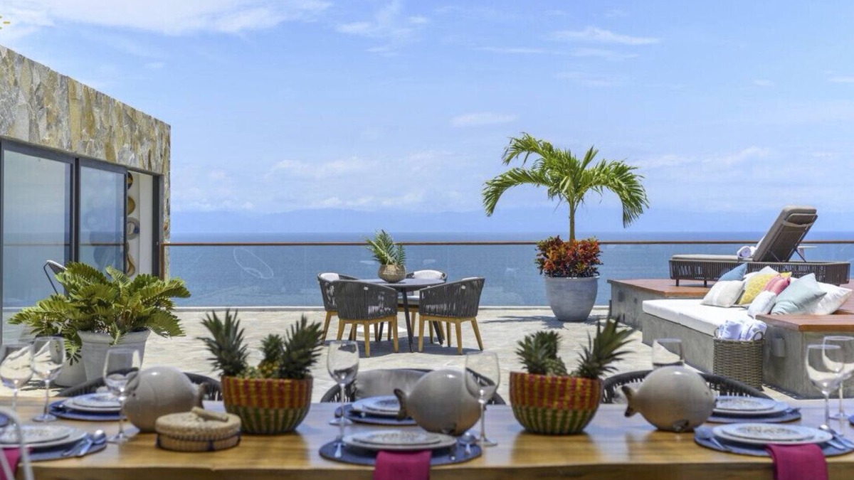 La Cruz de Huanacaxtle Condo | Unique luxury penthouse with private pool and chef - Punta Mita Corridor