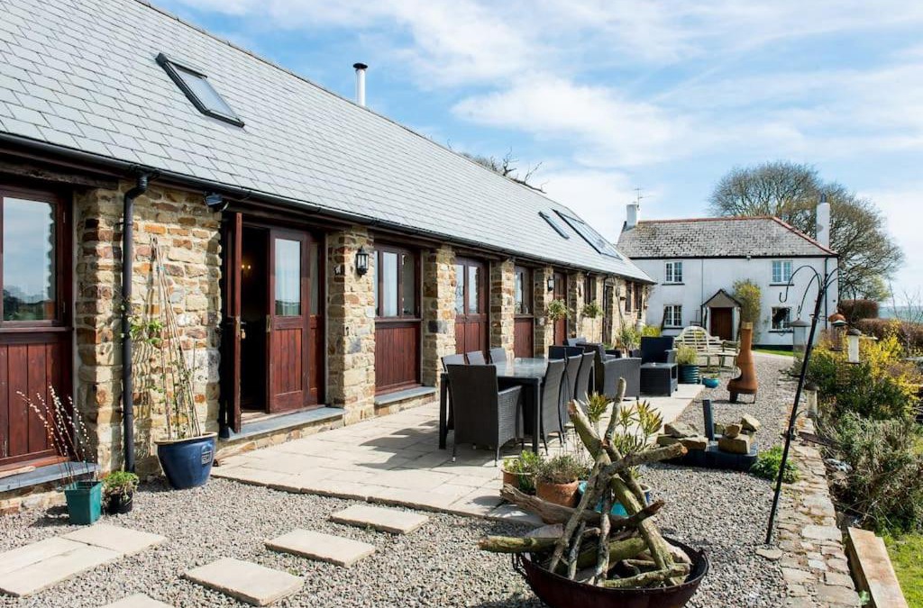 Black Torrington House | Unique Rural Stone dog friendly Barn Conversion