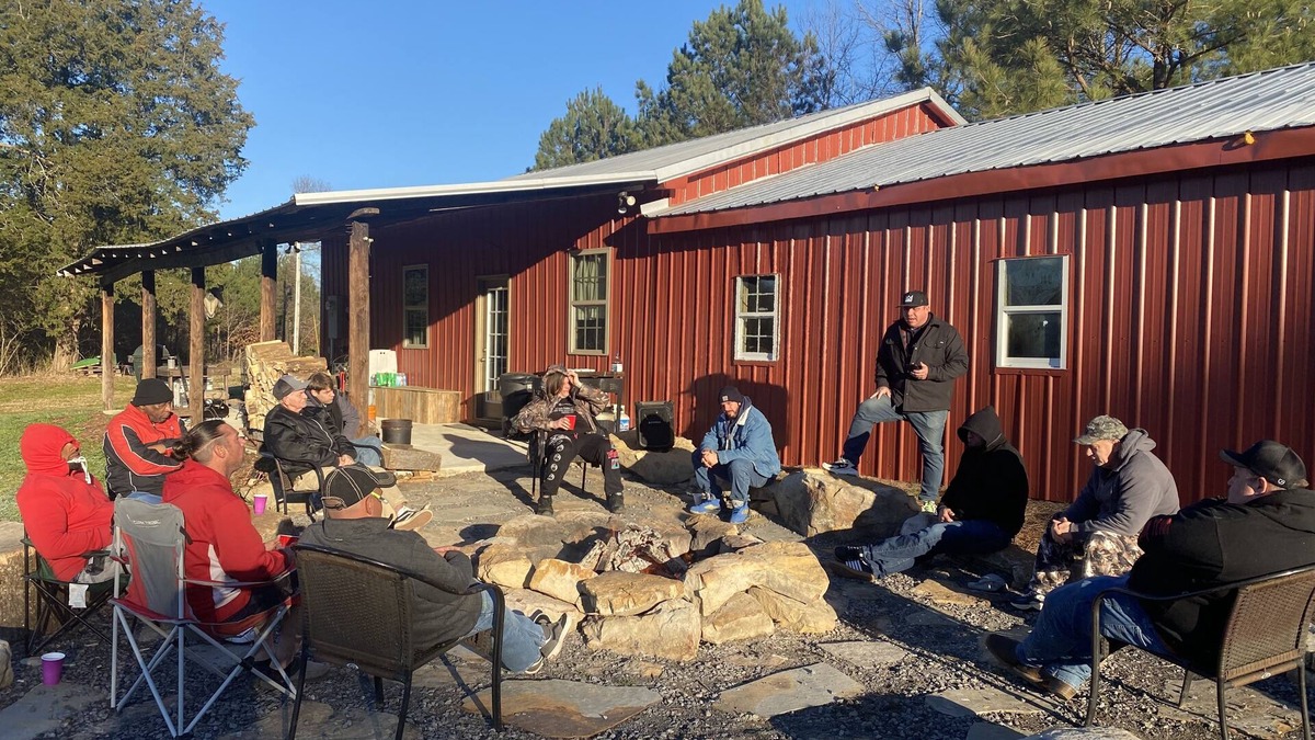 Scottsboro Cabin | Unique Sportsman's Lodge surrounded by North Sauty Waterfowl Refuge acres.