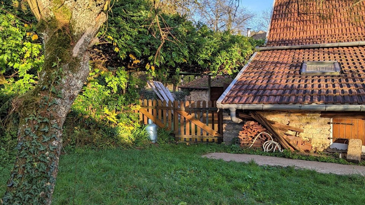 Courtesoult-et-Gatey Cottage | Unique stay in Courtesoult-et-Gatey for a comfortable holiday