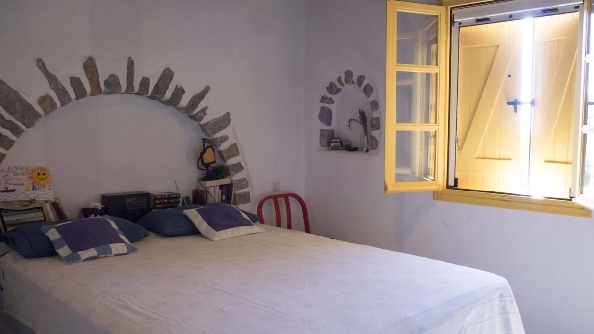 Ag. Georgios Villa | Unique villa, peaceful area, 1.600cc SUV and boat trips included in price