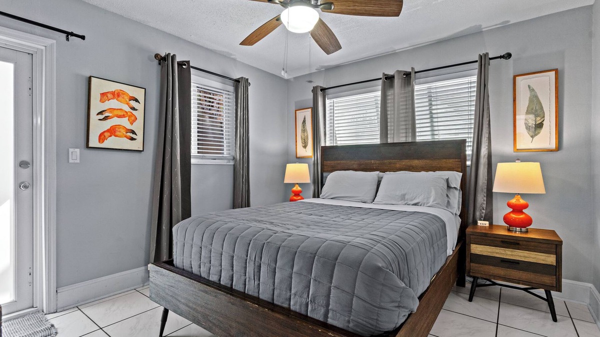 Middle River Terrace Apartment | Unit 1 - Cozy apartment in Fort Lauderdale