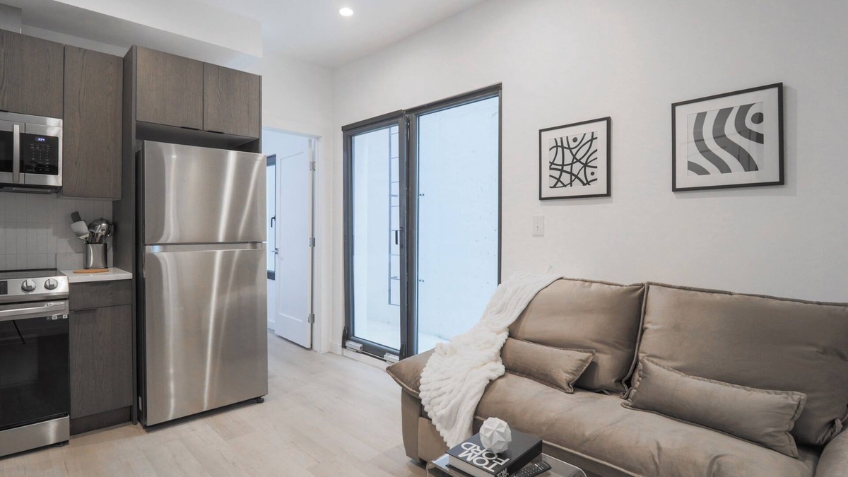 Shaw Bed & Breakfast | Unit 2: Cozy 1-Bed in the heart of Dc