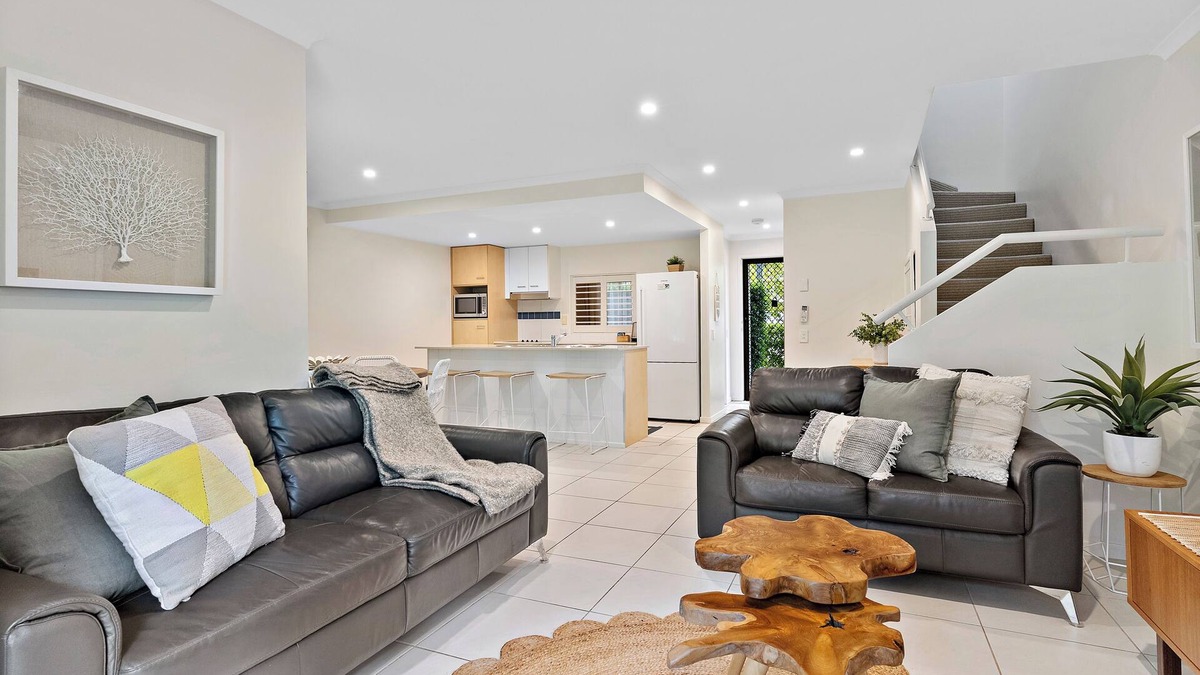 Noosaville Apartment | Unit 96 - Tropical Retreat in 2 Bedroom Townhouse 4* Resort