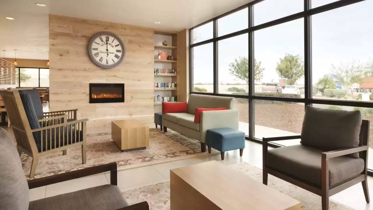 Dixon Hotel | University Hotel - Davis Area by IHG