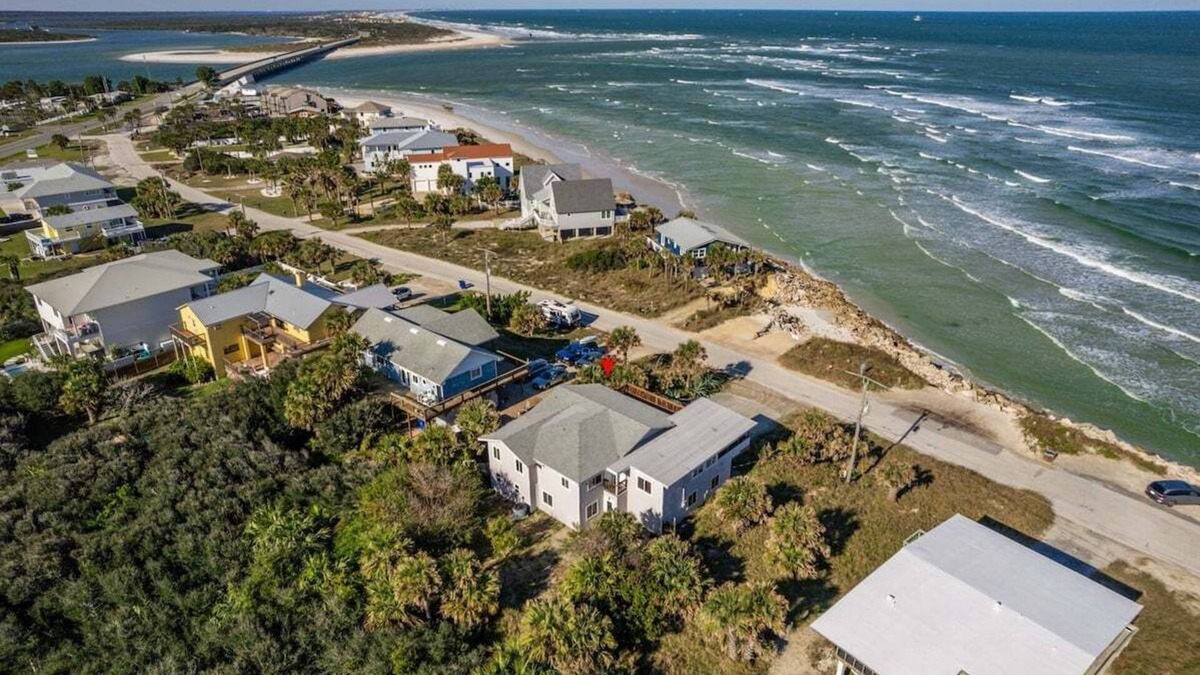 St. Augustine House | Unobstructed ocean views! 🌊 Entire home with 2 living areas for the perfect seaside escape.