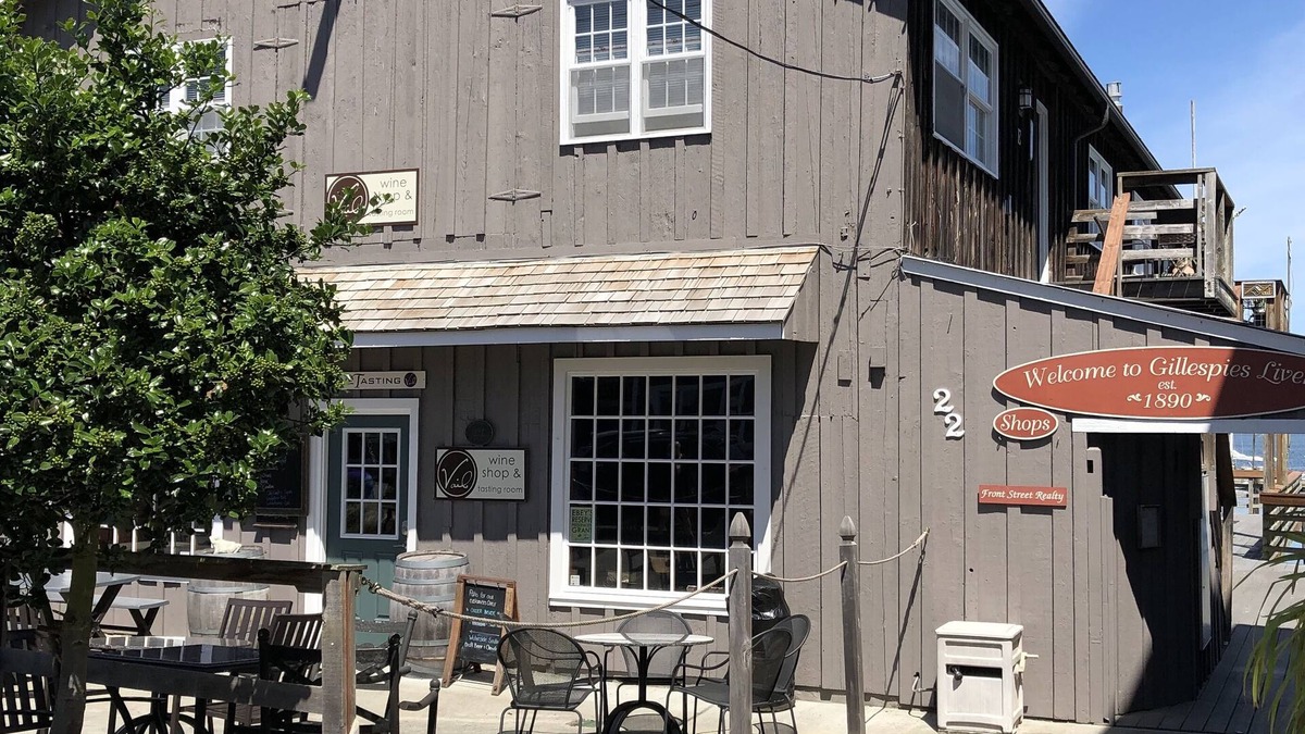 Coupeville Apartment | Unobstructed Water Views! Right Downtown In Historic Coupeville Walk Everywhere!