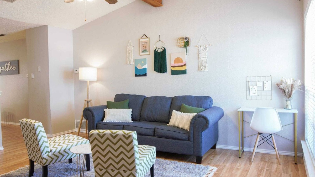 Killeen House | Unplug at our family-friendly home with a spacious yard close to Fort Cavazos!