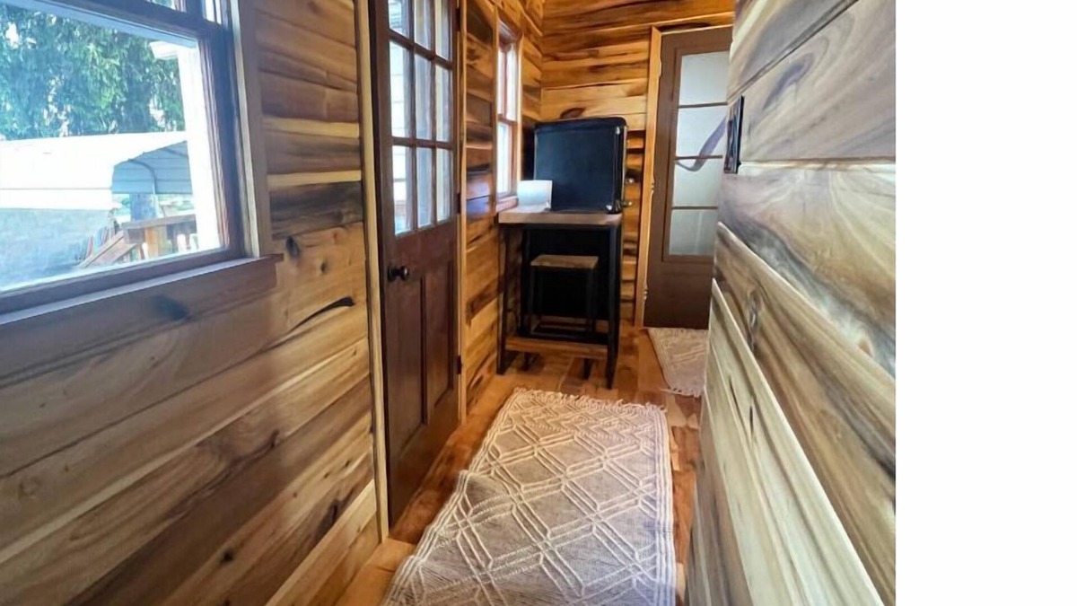 Manilla Cabin | Unplug & unwind at our little luxury cottage!
