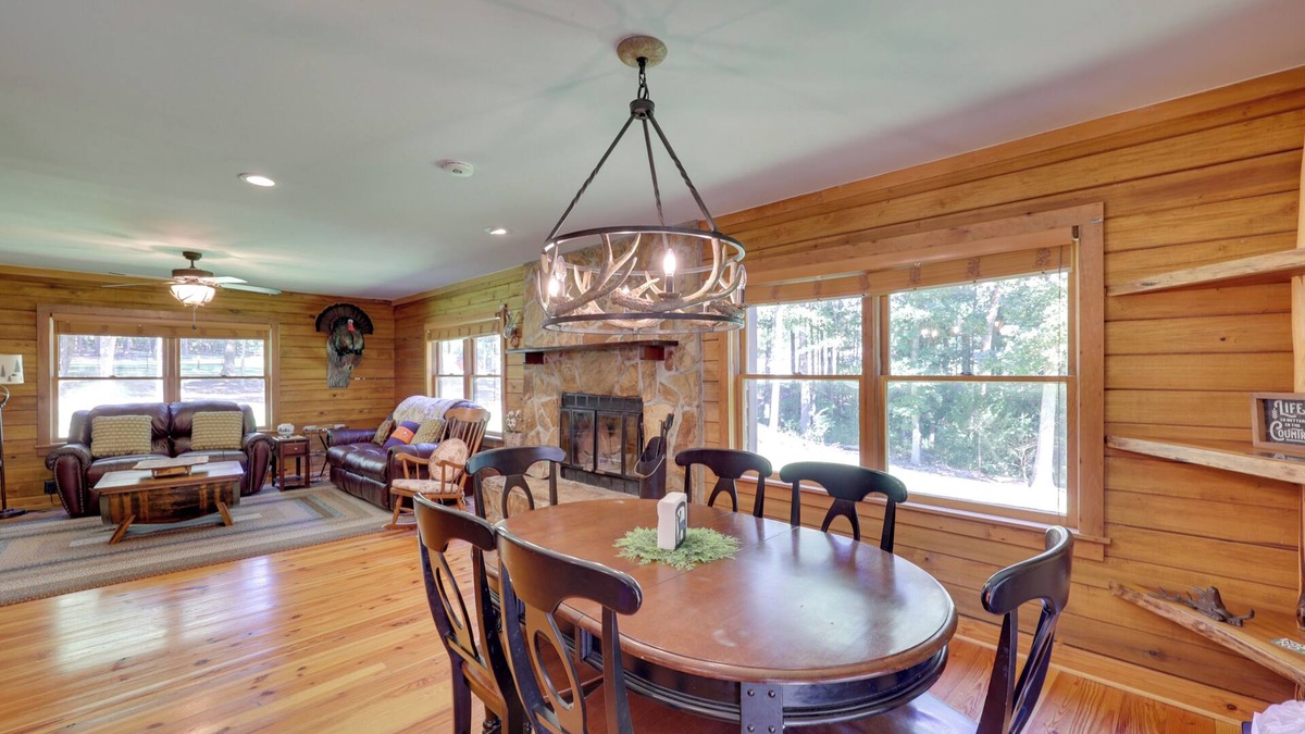 Louisburg Cabin | Unplug & Unwind! Country Cabin in Louisburg