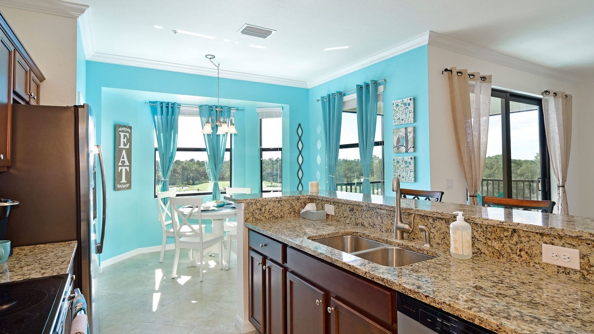 Lakewood Ranch Condo | Unprecedented Golf! Penthouse Condo Lakewood National Golf & CC. Lakewood Ranch